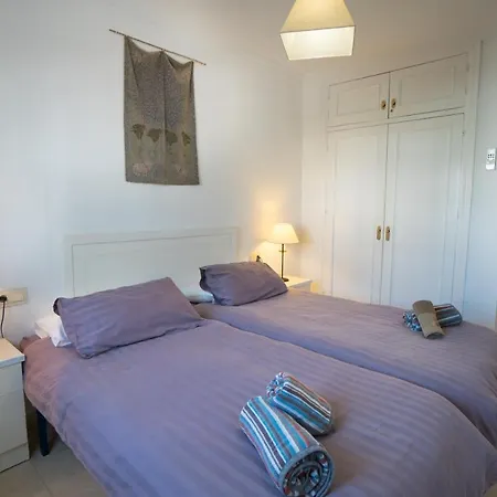 Fuentes A2 Bajo A Menyber Apartment *