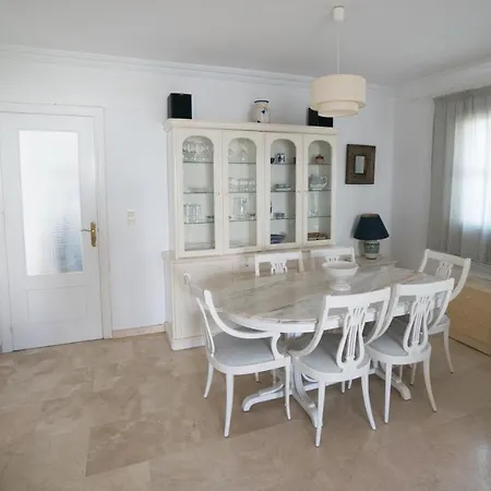 Fuentes A2 Bajo A Menyber Apartment *